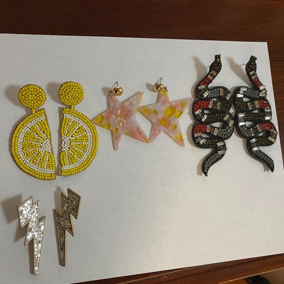 Lot of 4 beaded handmade beaded BOHO earrings - Picture 1 of 5